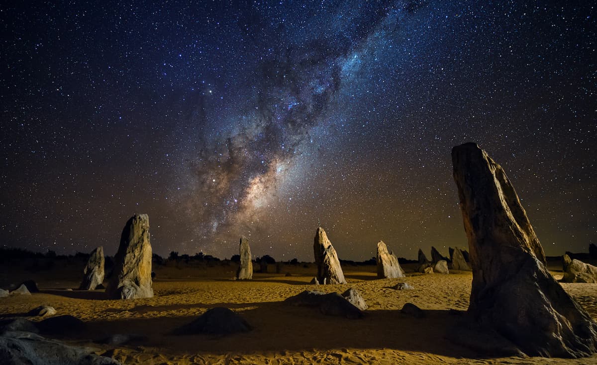 Cielo nocturno en el desierto